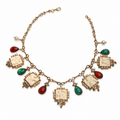 Collection Dama – Cammei in Porcellana e Pasta Vitrea