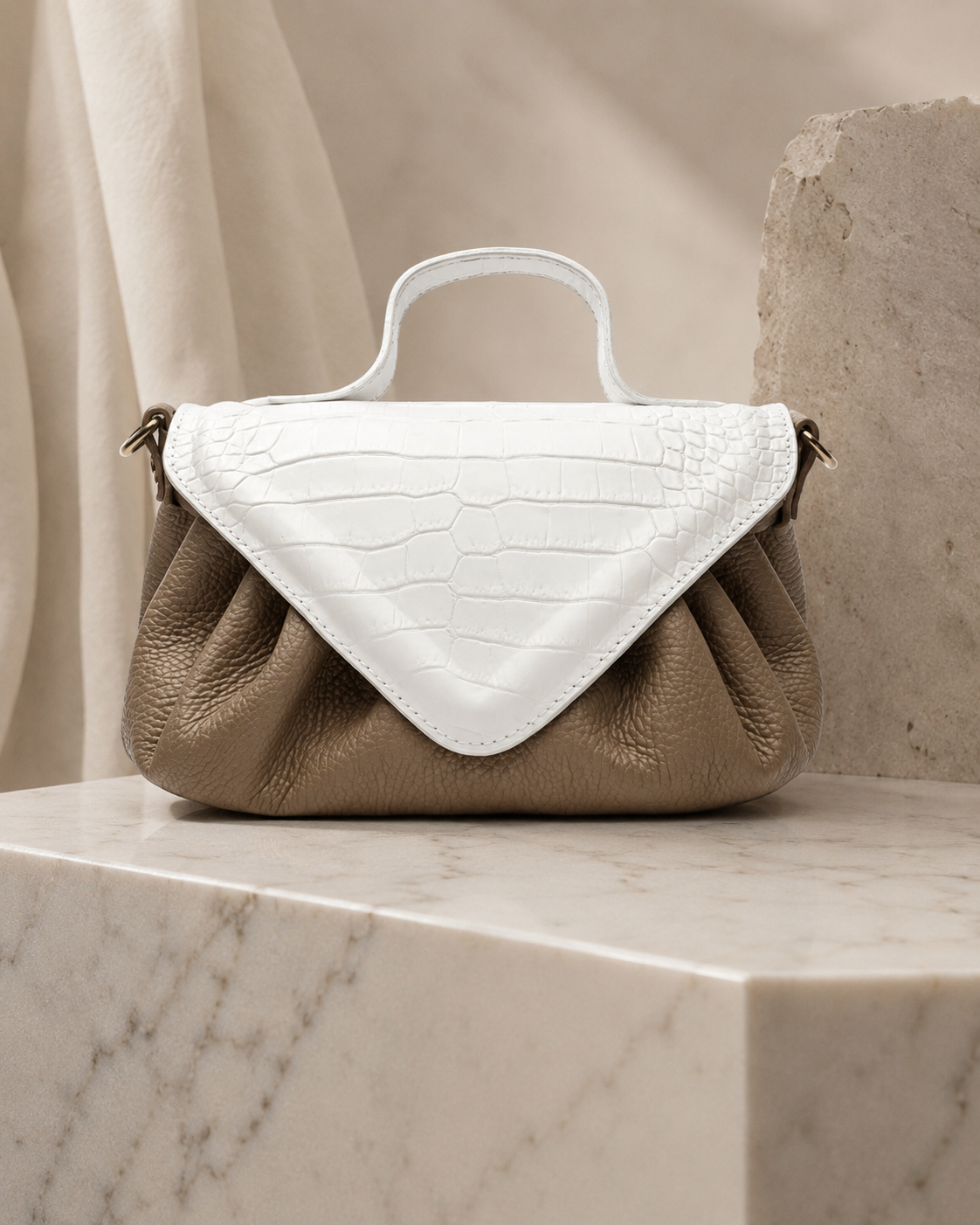 Lope Bag – Pelle Saffiano e Scamosciata