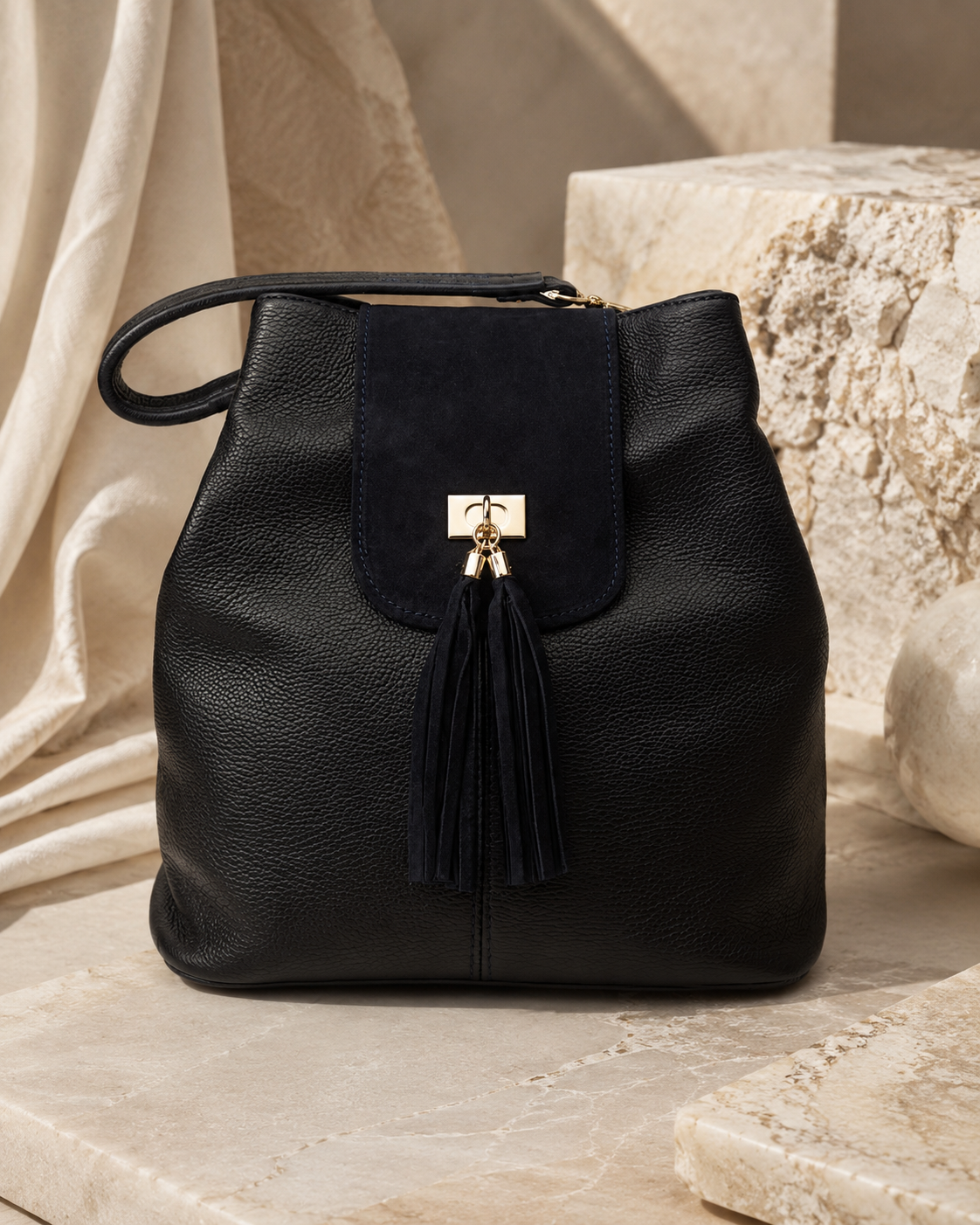 Amira Bag – Pelle Saffiano e Scamosciata 2 in 1